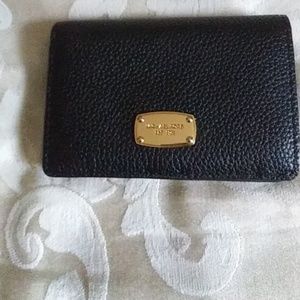 not my tpye of wallet